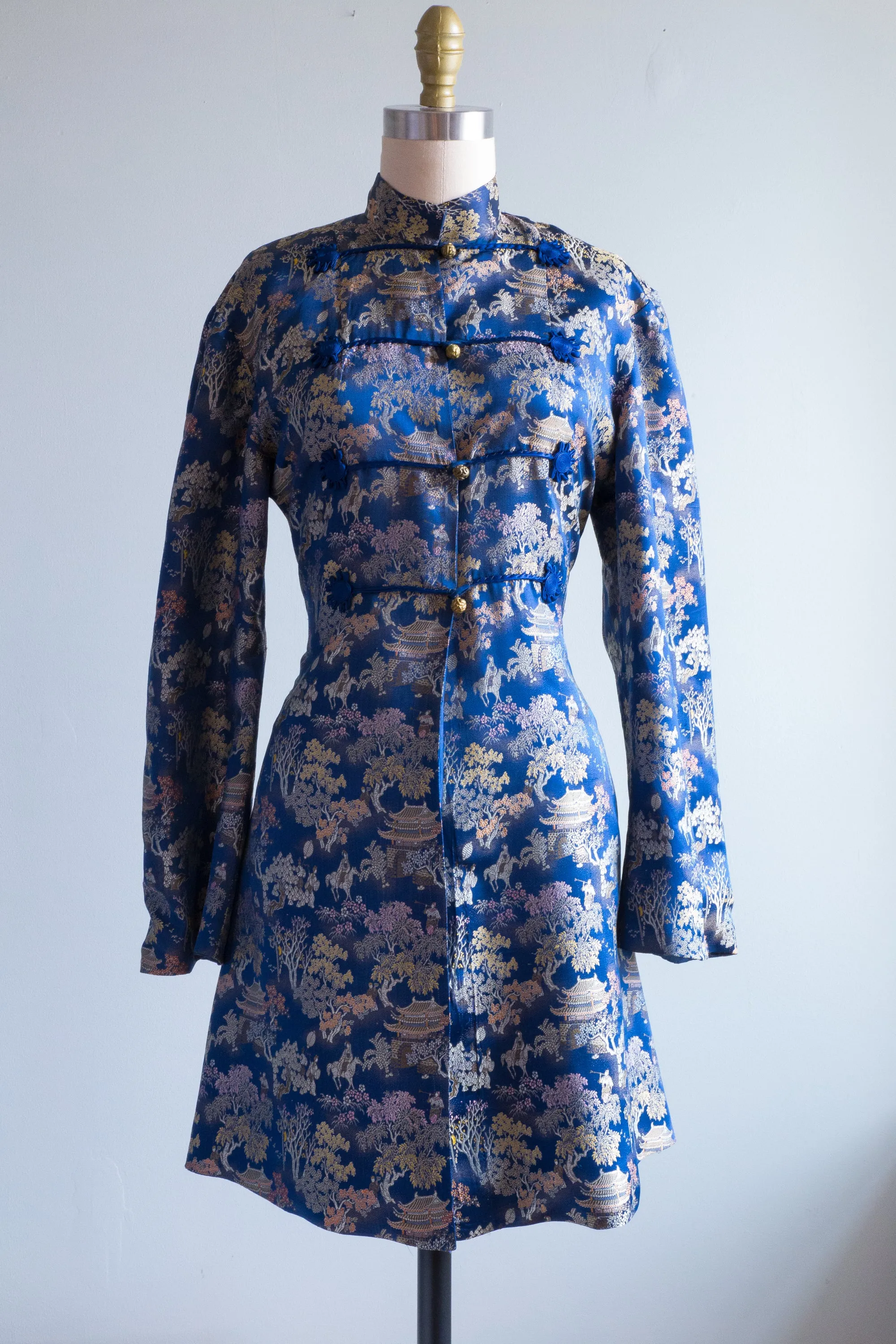 1940's Chinese Silk Loungewear Set With Jacket and Pants / Small