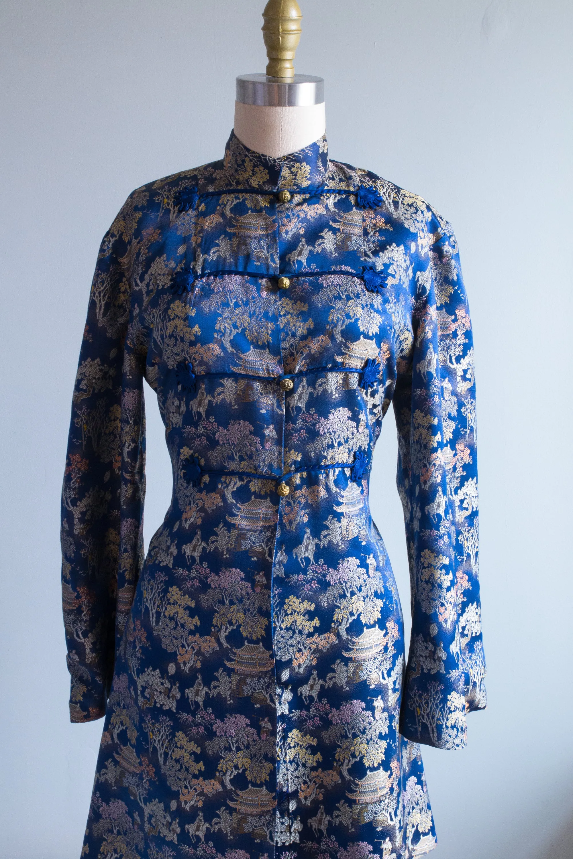 1940's Chinese Silk Loungewear Set With Jacket and Pants / Small