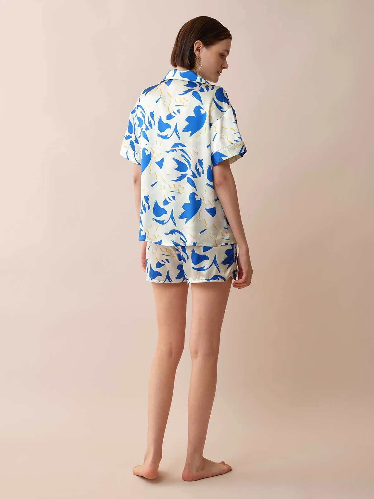 SILKINC Blue Lotus Short Sleeve Pajama Set