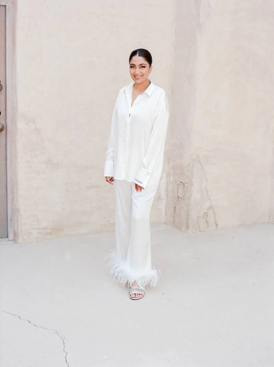 White feathers pajamas